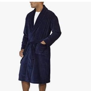 Majestic International Men’s Plush Fleece Robe